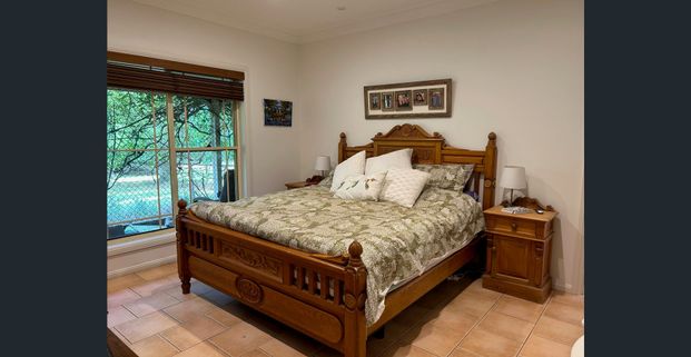 Large home with land and paddocks - Photo 1