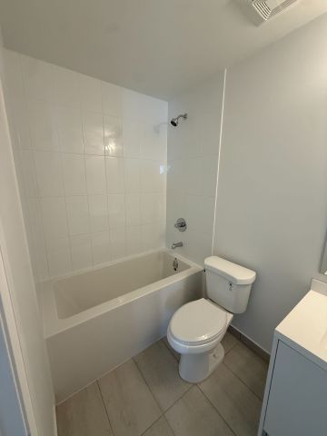 For Lease - 412 Silver Maple Road, Oakville, Ontario - Photo 4