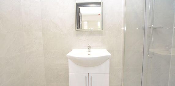 House share to rent - Photo 2