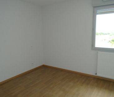 Location Appartement 2 pièces 39m² LAUNAGUET 31140 - Photo 1