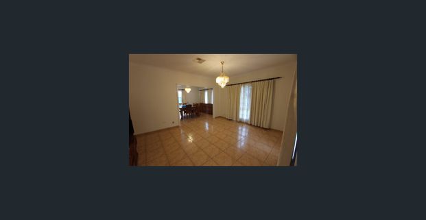 3 BEDROOM DUPLEX, UPDATED MODERN KITCHEN - Photo 1