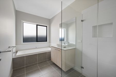 12 Courtney Street, Googong - Photo 5