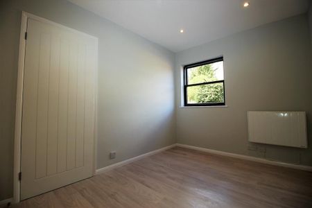 1 bedroom ground floor flat to rent - Photo 5