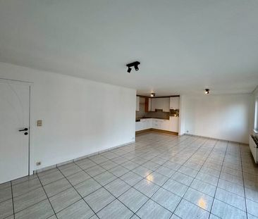 Appartement te huur - Photo 1