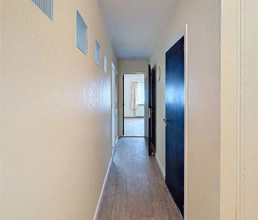 Gerenoveerd 2 slaapkamer appartement met garage - Foto 6