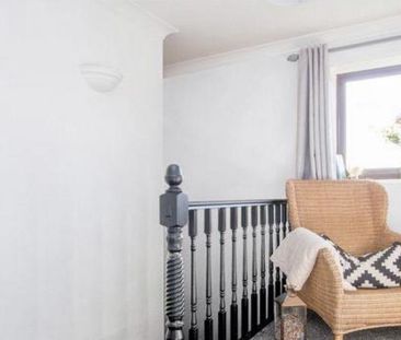 2 bedroom maisonette to rent - Photo 3