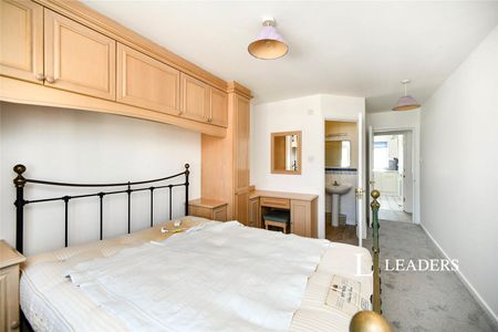 2 bedroom apartment to rent Sovereign Court, The Strand, Brighton, BN2 - Photo 3