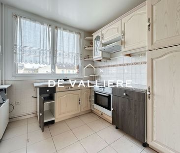 Location Appartement 3 pièces 61m² NANTERRE 92000 - Photo 2