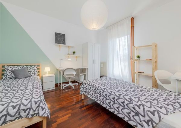 Via Urbino, Padova, Veneto 35142