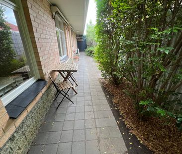 FURNISHED - Single Story Walk to The Bay - Photo 5