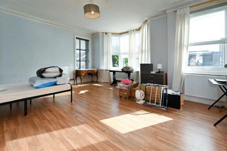 7 bedroom end of terrace house to rent - Photo 5