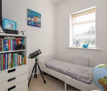 2 bedroom terraced house to rent - Photo 4