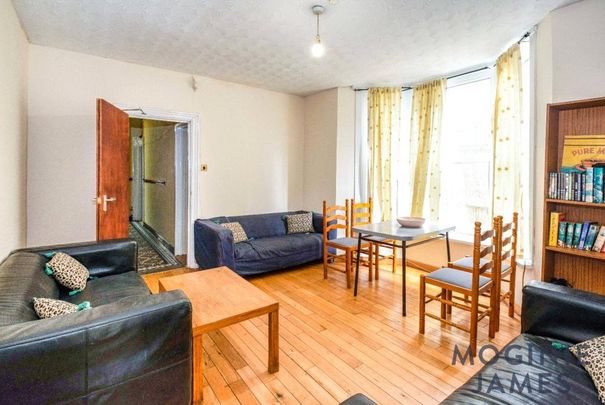 1 bedroom in a house share to rent - Photo 1