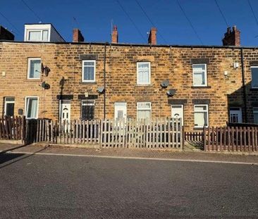Victor Terrace, Barnsley, S70 - Photo 1