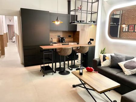 Calle de Jesús del Gran Poder, Madrid, Community of Madrid 28026 - Photo 4