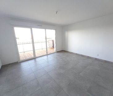 ST SAUVEUR / Location Appartement 3 Pièces 66 m² - Photo 4