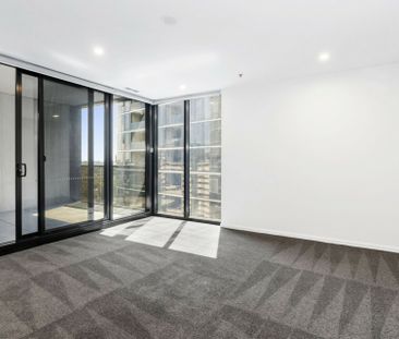 Grand Central Beauty - Photo 2