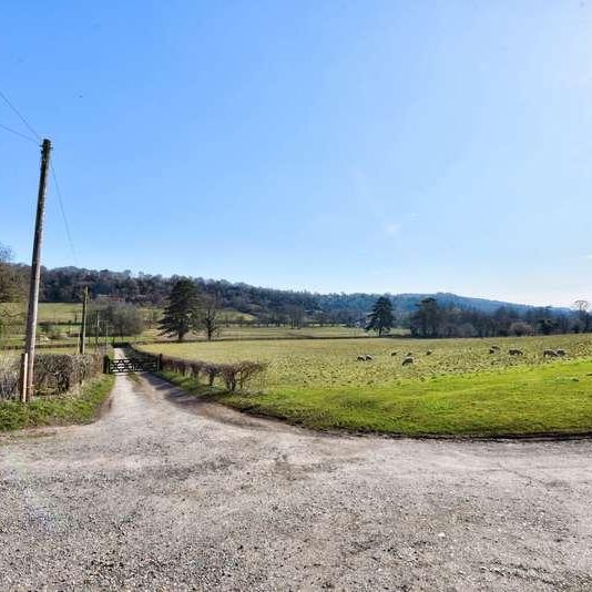 Bacres Farm Cottage, Hambleden, RG9 - Photo 1