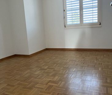 Spannende 4.5 Zimmerwohnung mit grossem Balkon - Foto 3