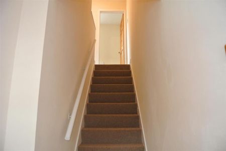 2 bedroom semi-detached house to rent - Photo 2