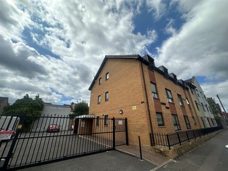 Gammons Lane, Watford - Photo 5