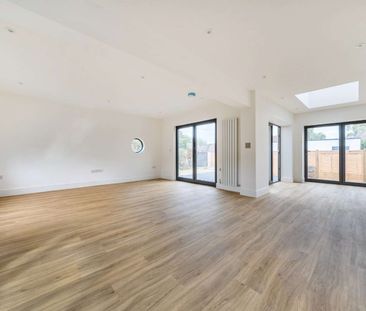 An exceptional family home finished to a premium standard throughout. - Photo 1