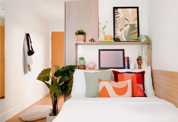 Large Ensuite - Photo 1