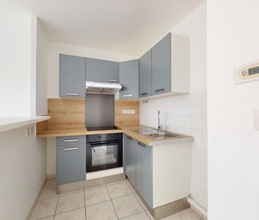 À louer : Appartement 2 pièces de 40m² avec balcon et parking - Photo 5