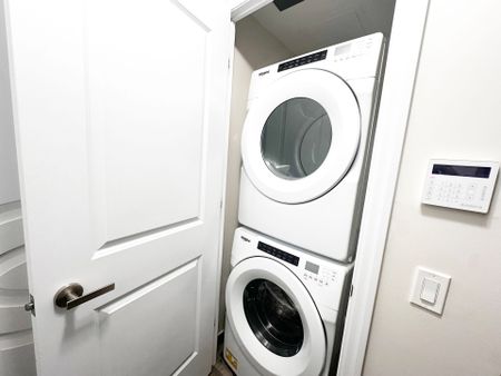 For Lease - 9085 Jane Street Unit# 503, Vaughan, Ontario - Photo 3