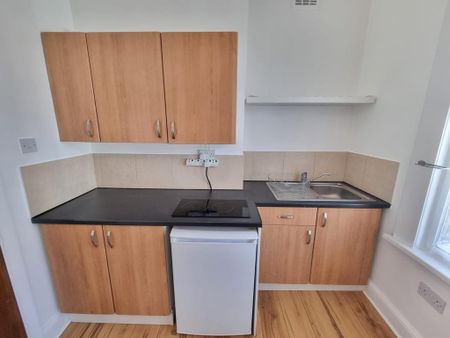 Studio to rent - Photo 4