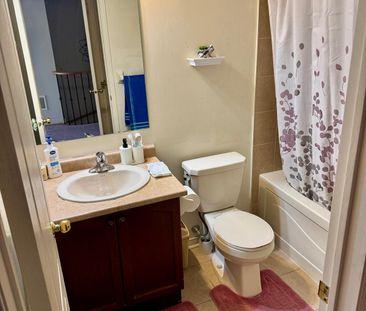 For Lease - 3250 Bentley Drive Unit# 10, Mississauga, Ontario - Photo 2