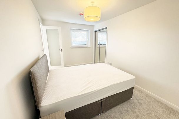 2 Bed, Flat - Photo 1