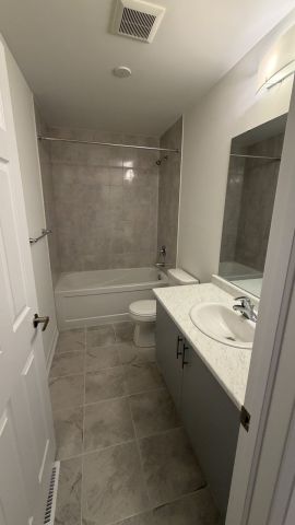 For Lease - 134 Adeline Crescent, Woolwich, Ontario - Photo 4