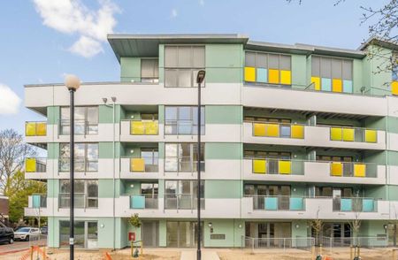 Clarence Avenue, SW4, London - Photo 3