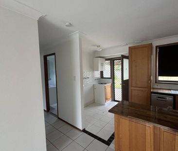 CHARMING HOME IN POMMIE HILL! - Photo 6