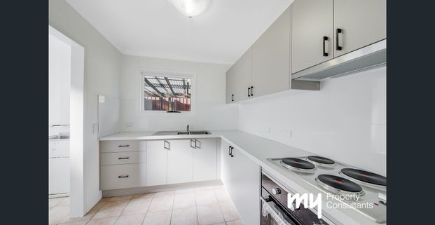 COSY VILLA IN PRIME LOCATION! - Photo 1