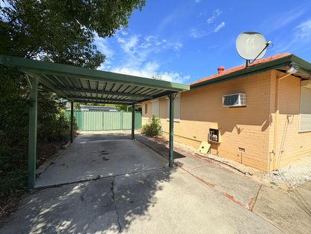 Charming 3-Bedroom Rental House in Peaceful Langford Neighborhood - Photo 3