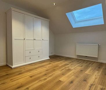 Koppelwoning te huur in Gembloux voor € 1.600 met 4 slaapkamers - Photo 5