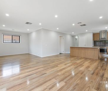 Beautiful Family Home!! - Photo 4