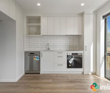 Brand New 1-Bedroom Options – Stylish & Low-Maintenance Living - Photo 4