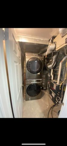 For Lease - 52 Hopper Lane, Newmarket, Ontario - Photo 4