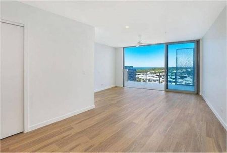 Luxury 2-bedroom ocean view apartment - Photo 2