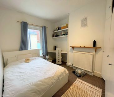 Homefield Road - Photo 2