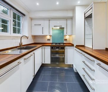 2 bedroom maisonette to rent - Photo 6