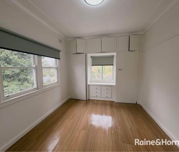 Wahroonga - Spacious 3 Bedroom Family Home to Let - Photo 6
