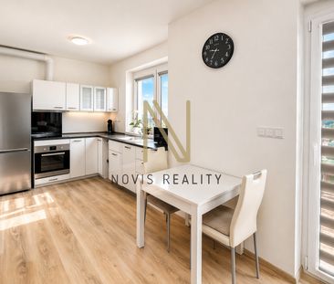 Pronájem bytu 1+kk a garsoniéry 37 m² - Photo 1