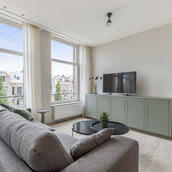 Te huur: Appartement Van Baerlestraat 154 1 in Amsterdam - Photo 1