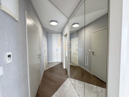 3-Pokojowe Mieszkanie |Komórka Lokatorska i Garaż - Photo 3