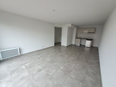Location Appartement 2 pièces 46m² PERPIGNAN 66000 - Photo 3
