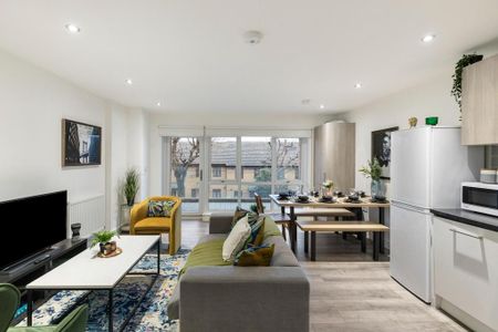 3 bedroom serviced apartment to rent - Photo 5